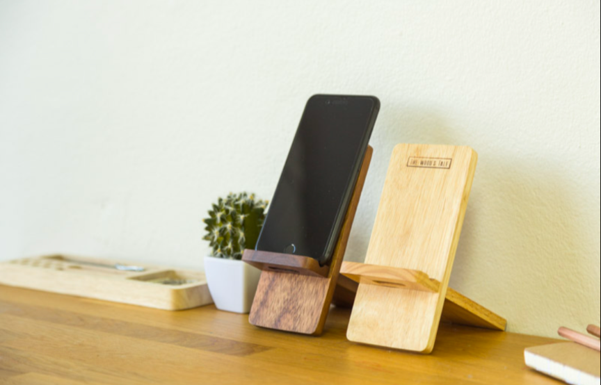 The Utimate Wooden Phone Stand